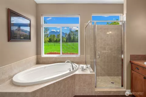 Bath - 15707 365th Ave SE, Sultan, WA 98294 photo 2 of 4
