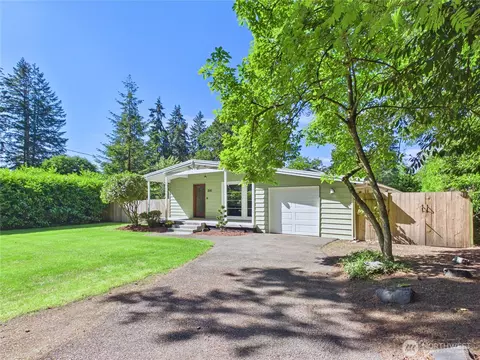6351 Lake Ave SW, Lakewood, WA 98499