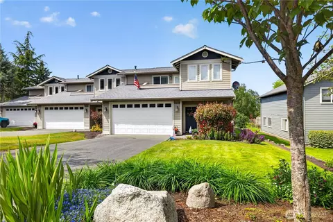 1618 28th St, Anacortes, WA 98221