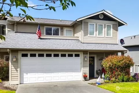 1618 28th St, Anacortes, WA 98221