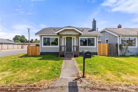 139 N Lenore Ave, Arlington, WA 98223