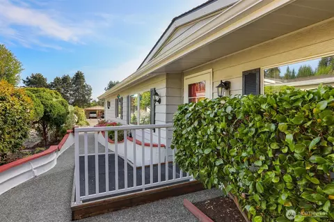 903 240th Pl SW, Bothell, WA 98021