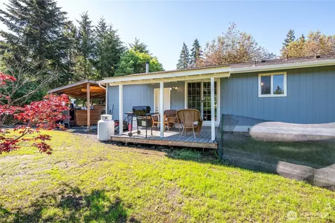 Exterior - 320 Cedar Ct, Winlock, WA 98596 photo 3 of 9