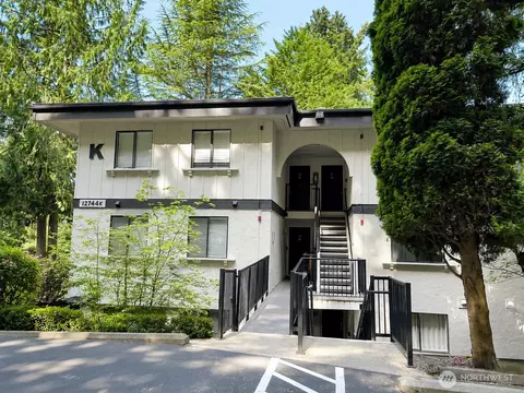 12744 NE 116th St #K21, Kirkland, WA 98034