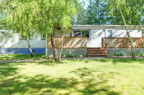 2106 Kent Ave W, Bremerton, WA 98312