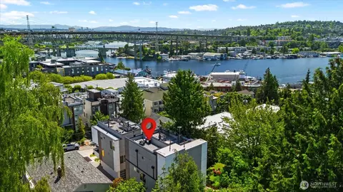 3953 1st Ave NE #A, Seattle, WA 98105