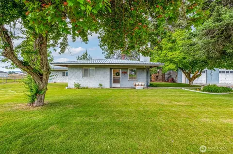2775 4th St SE, East Wenatchee, WA 98802