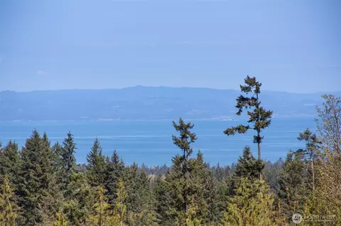 112 Chasewood Dr, Port Angeles, WA 98363