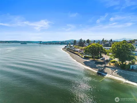 View/Area - 2708 E 10th St, Bremerton, WA 98310 photo 6 of 7