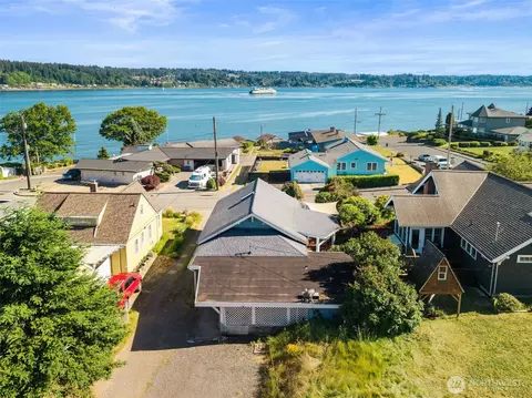 Other - 2708 E 10th St, Bremerton, WA 98310 photo 2 of 15