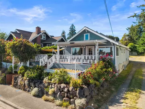 Other - 2708 E 10th St, Bremerton, WA 98310 photo 3 of 15