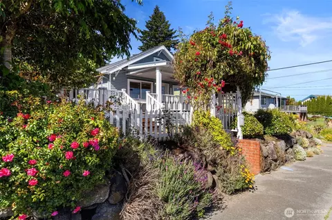 Other - 2708 E 10th St, Bremerton, WA 98310 photo 4 of 15