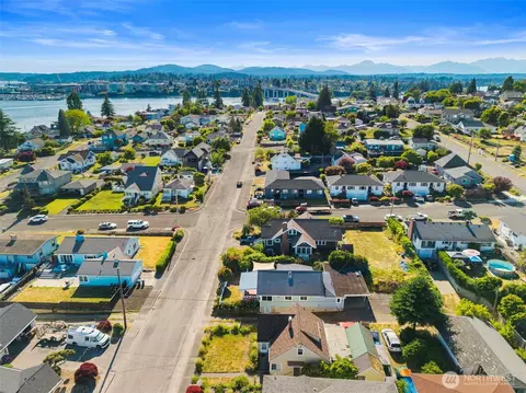 View/Area - 2708 E 10th St, Bremerton, WA 98310 photo 3 of 7