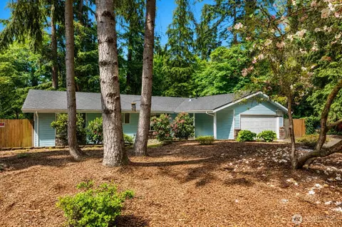 6720 Alder Glen Dr SE, Olympia, WA 98513