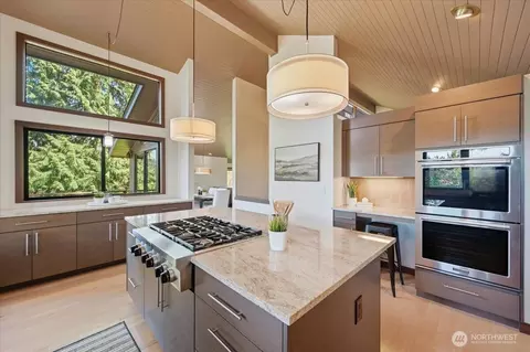 Kitchen - 9418 Odin Way, Bothell, WA 98011 photo 4 of 4