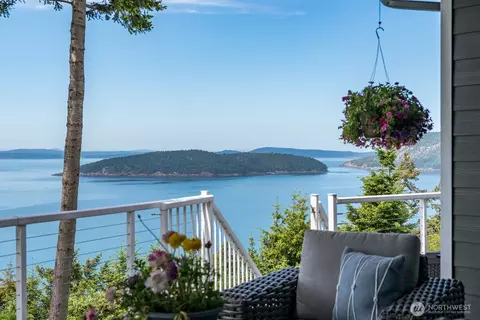 4034 Edith Point Rd, Anacortes, WA 98221