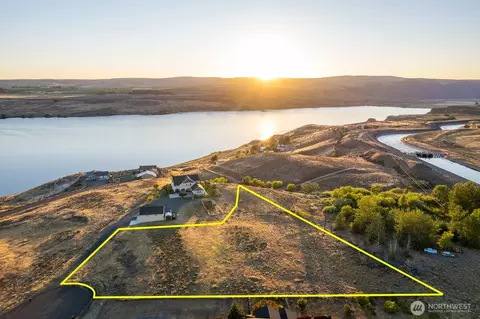 21190 NE Division4 Rd, Soap Lake, WA 98851