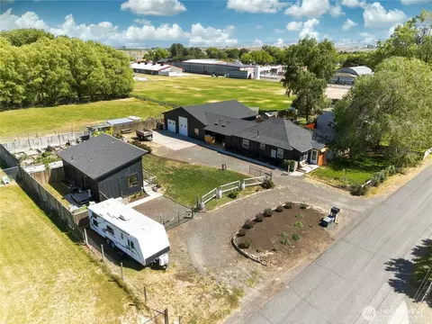 248 256 Hanson Rd, Touchet, WA 99360