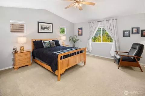Bedroom - 24007 42nd Ave SE, Bothell, WA 98021 photo 2 of 4