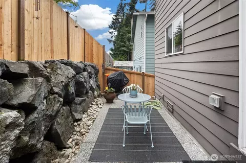 Exterior - 24007 42nd Ave SE, Bothell, WA 98021 photo 5 of 6