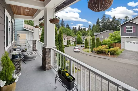 Exterior - 24007 42nd Ave SE, Bothell, WA 98021 photo 4 of 6