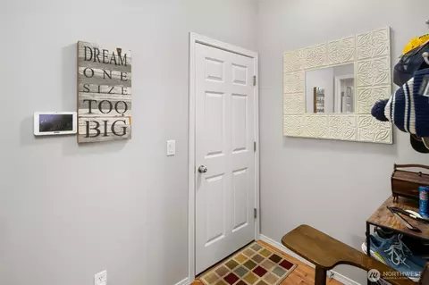 Entry Way - 24007 42nd Ave SE, Bothell, WA 98021 photo 2 of 2
