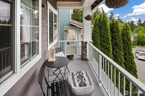 Exterior - 24007 42nd Ave SE, Bothell, WA 98021 photo 3 of 6