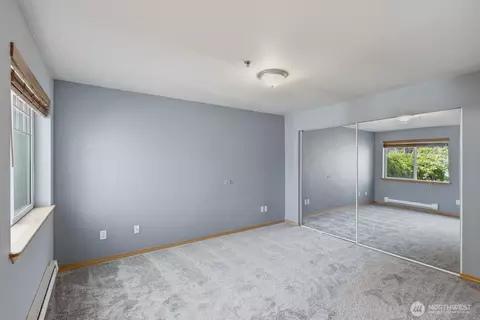 Bedroom - 11527 Highway 99 #E-206, Everett, WA 98204 photo 4 of 6