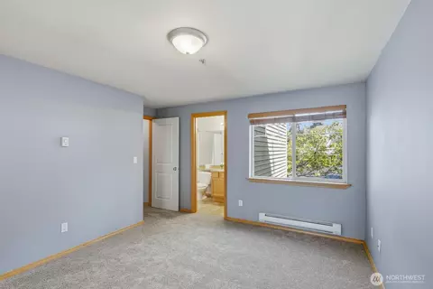 Bedroom - 11527 Highway 99 #E-206, Everett, WA 98204 photo 6 of 6