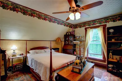 Bedroom - 2909 Overpass Rd, Bow, WA 98232 photo 4 of 4