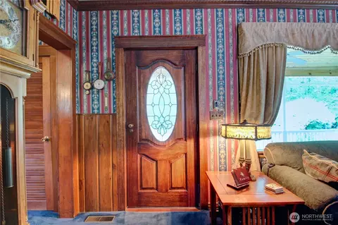 Entry Way - 2909 Overpass Rd, Bow, WA 98232 photo 1 of 3