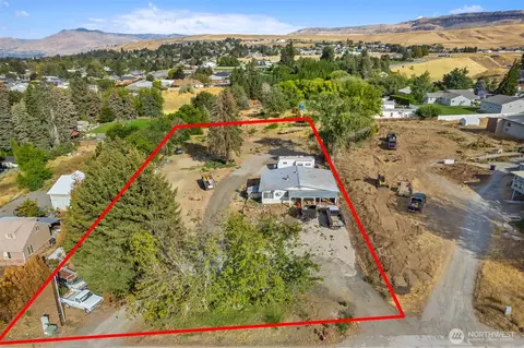 1981 Grant Rd, East Wenatchee, WA 98802