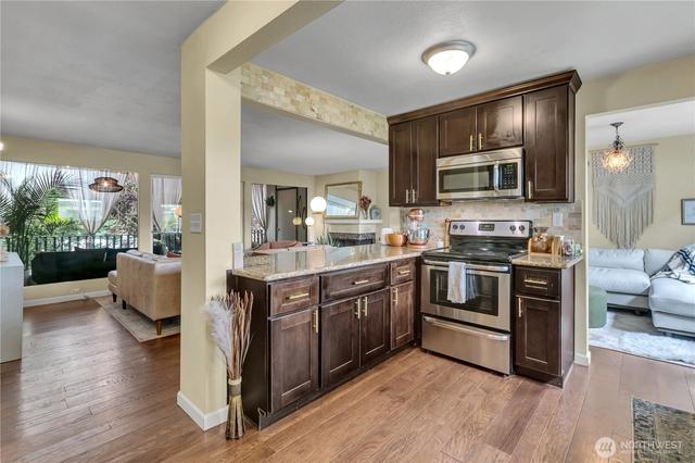 10430 Gravelly Lake Dr SW #33, Lakewood, WA 98499