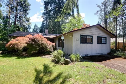 1121 Military Rd E, Tacoma, WA 98445