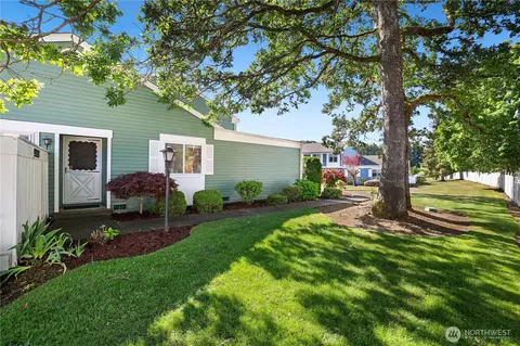 8618 Onyx Dr SW #F, Lakewood, WA 98498