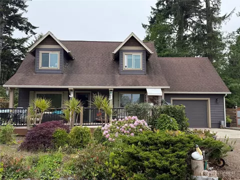 19409 U Pl, Long Beach, WA 98631