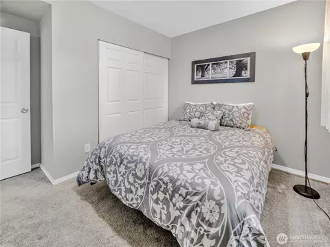 Bedroom - 843 Harmony Ln, Enumclaw, WA 98022 photo 6 of 7