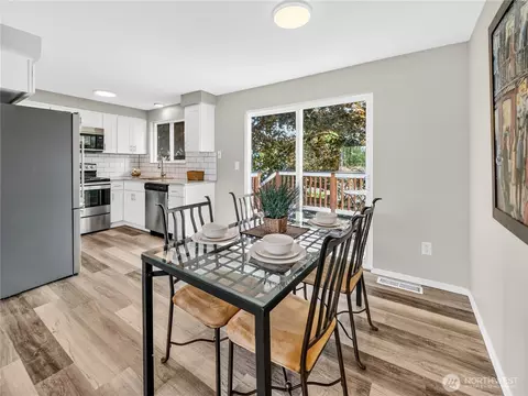 Dining - 843 Harmony Ln, Enumclaw, WA 98022 photo 1 of 1