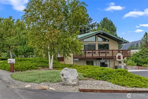 5 Parkway St W, Omak, WA 98841