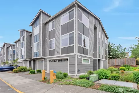 3312 156th St SW #A4, Lynnwood, WA 98087