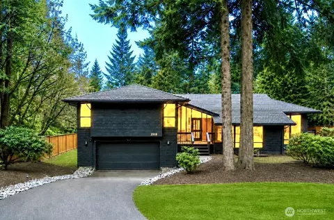 2518 Sahalee Dr E, Sammamish, WA 98074