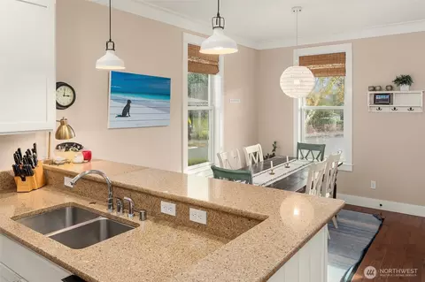Dining - 24 Float Ln, Pacific Beach, WA 98571 photo 1 of 3