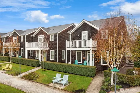 24 Float Ln, Pacific Beach, WA 98571