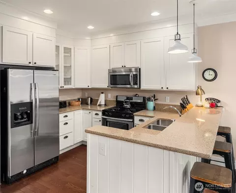 Kitchen - 24 Float Ln, Pacific Beach, WA 98571 photo 1 of 1