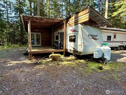 177 E 3 E Big River Blvd, Deming, WA 98244