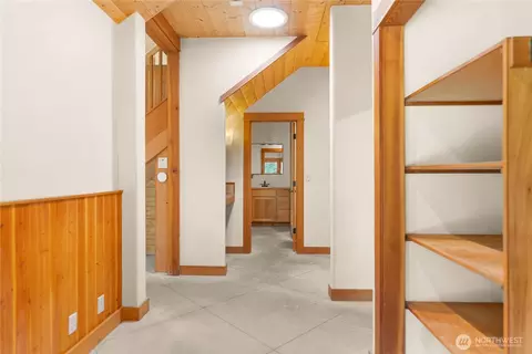 Entry Way - 12 Tuckaway Rd, Twisp, WA 98856 photo 4 of 4