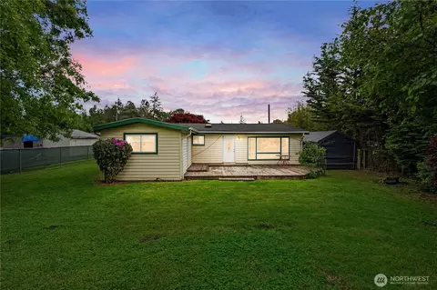 11710 11708 Vickery Ave E, Tacoma, WA 98446