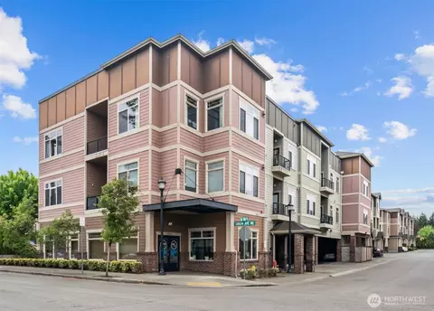4005 NE 3rd Pl #E, Renton, WA 98056