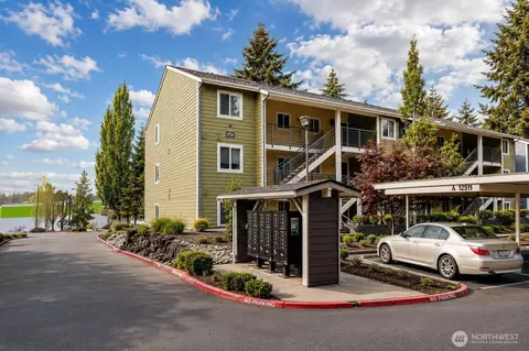 12511 SE 41st Pl #A301, Bellevue, WA 98006