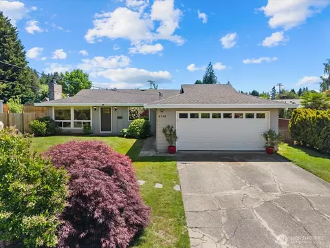 3715 NE 10th Ct, Renton, WA 98056